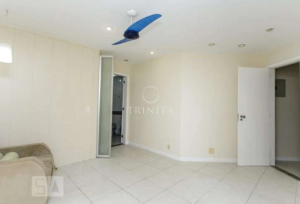 Duplex penthouse with 3 en-suite bedrooms and glass balcony — photo 6