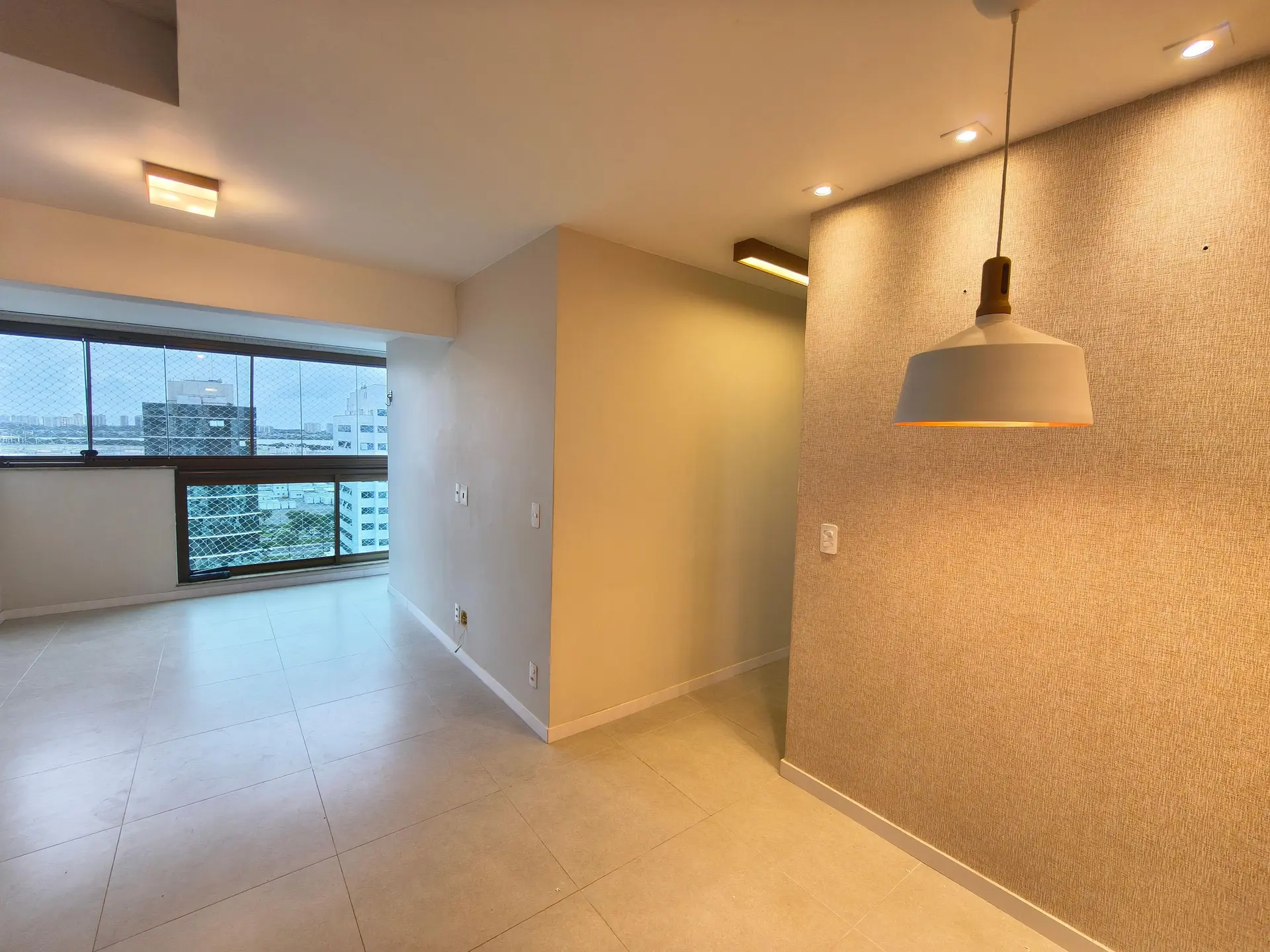 Floor-to-ceiling windows in a 3-bedroom apartment, 140 m² — photo 7