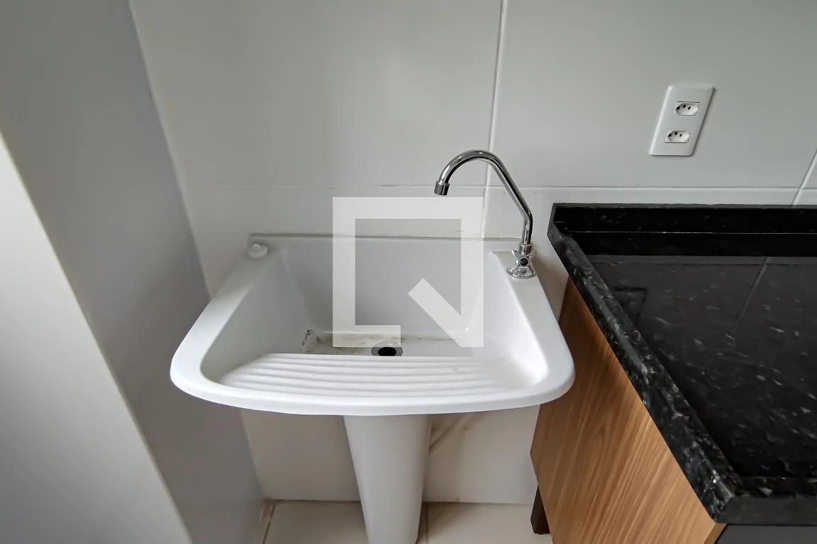 2-bedroom apartment in a building with a pool — photo 7