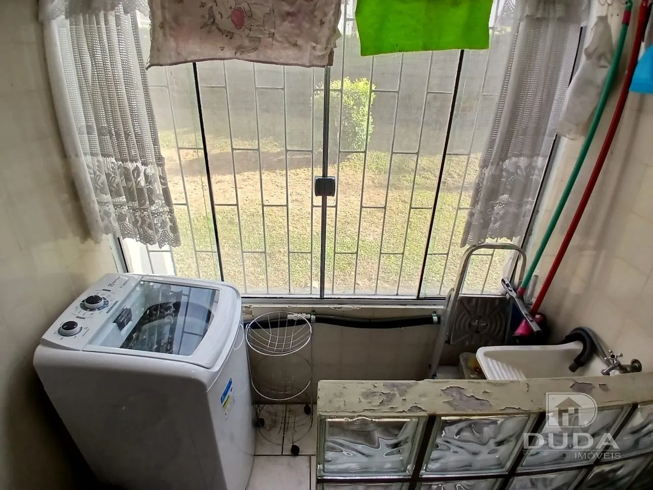 2-bedroom apartment with a washing machine in Florianópolis — photo 3