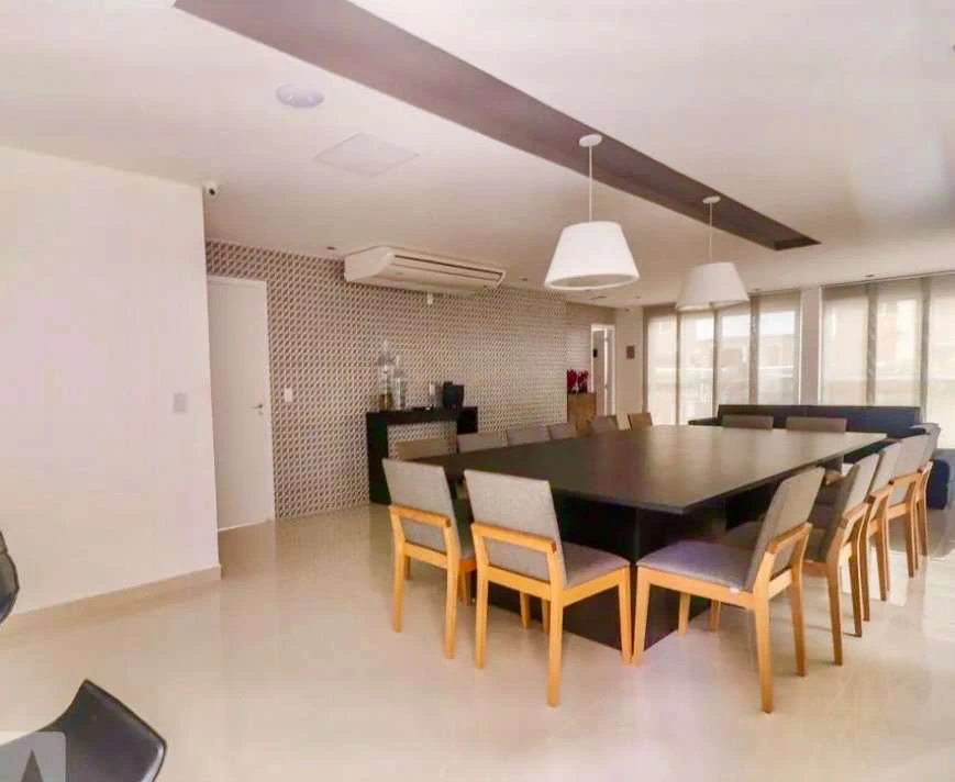 Furnished 40 m² studio with open-plan gas kitchen — photo 24