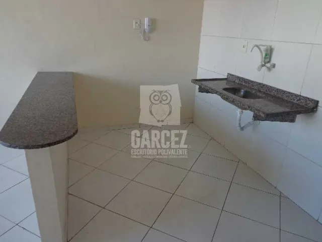 1-bedroom apartment with fitted kitchen cabinets — photo 4