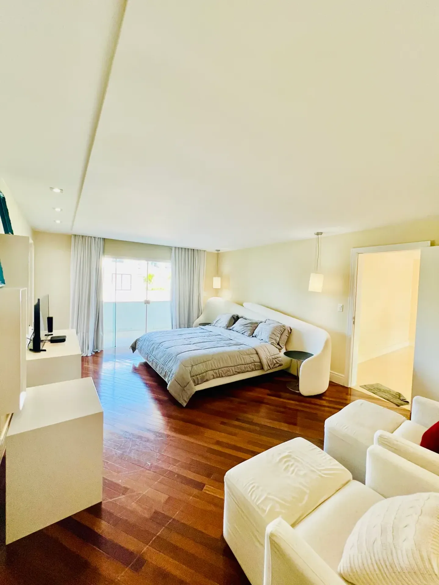 Casa mobiliada com 5 suítes e 640 m² — photo 51
