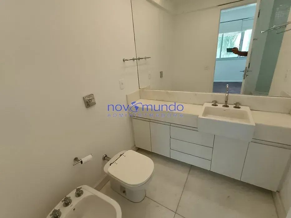3-bedroom apartment with 4 bathrooms and 2 parking spaces — photo 20