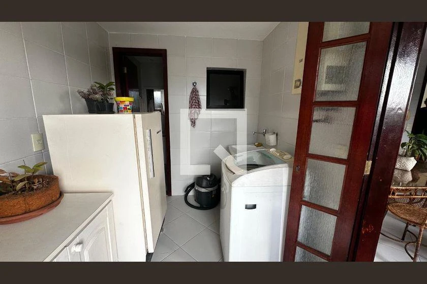 Furnished 203 m² apartment with 2 bedrooms and 2 parking — photo 31
