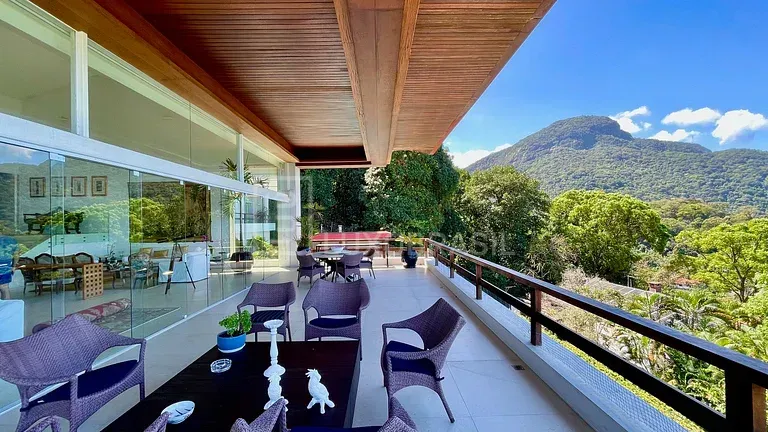 5-bedroom house with a private pool in Rio de Janeiro — photo 21