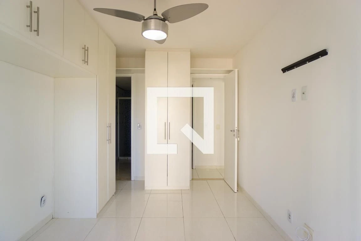 Apartamento sem mobília com 2 quartos e varanda fechada — photo 17