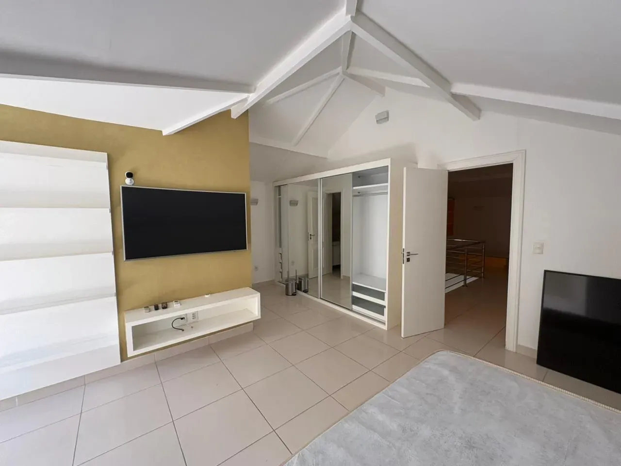 Furnished 6-suite house with 640 m² and 4 parking — photo 10