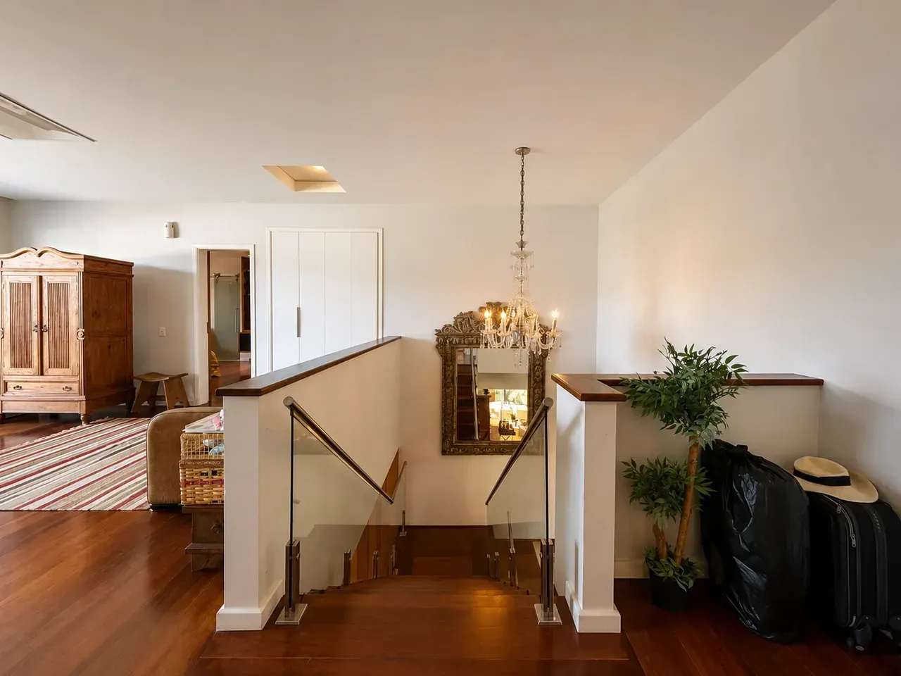Furnished house with 5 bedrooms and open-plan kitchen — photo 3