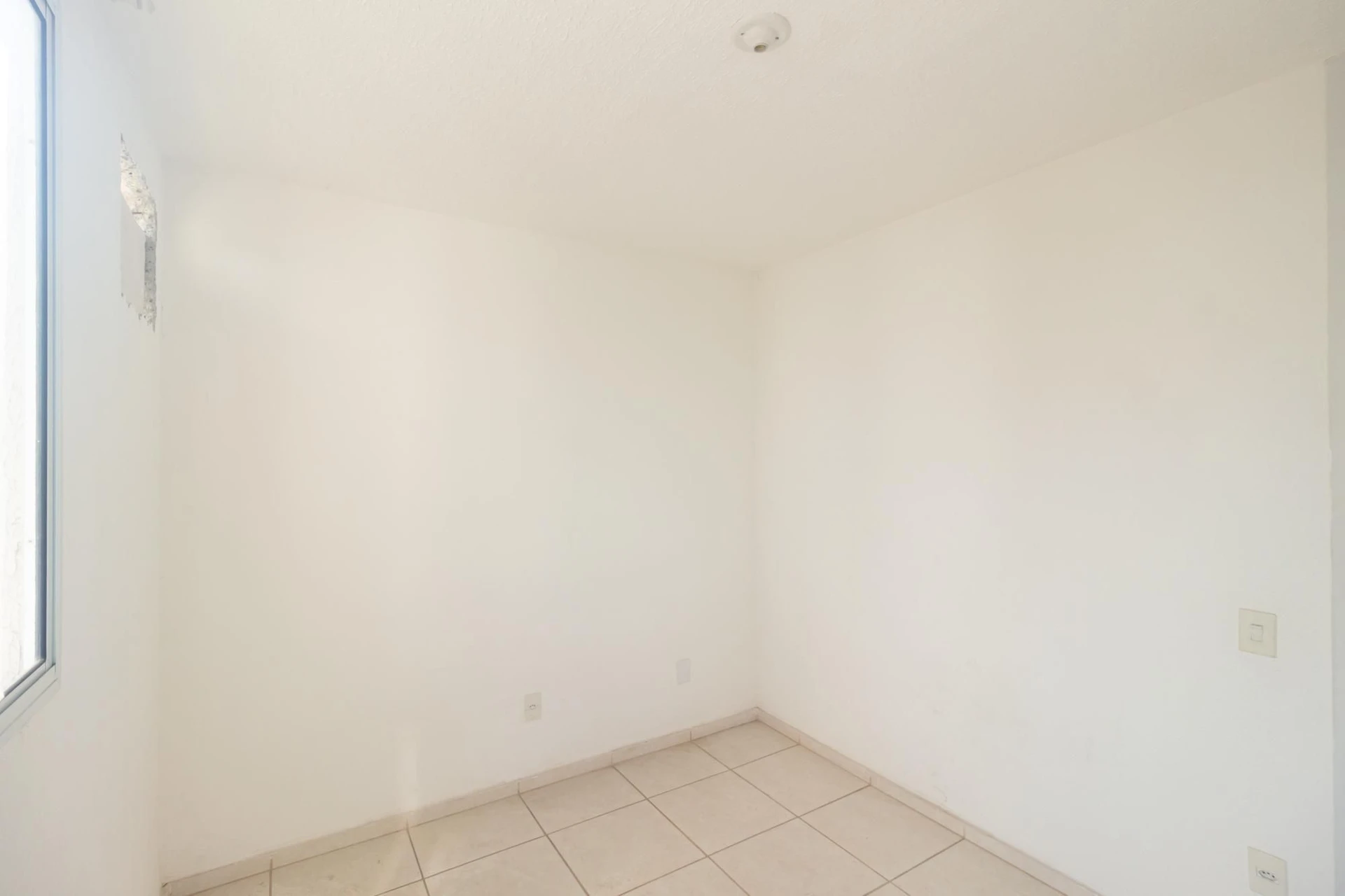 Unfurnished 2-bedroom apartment with 1 bathroom — photo 38