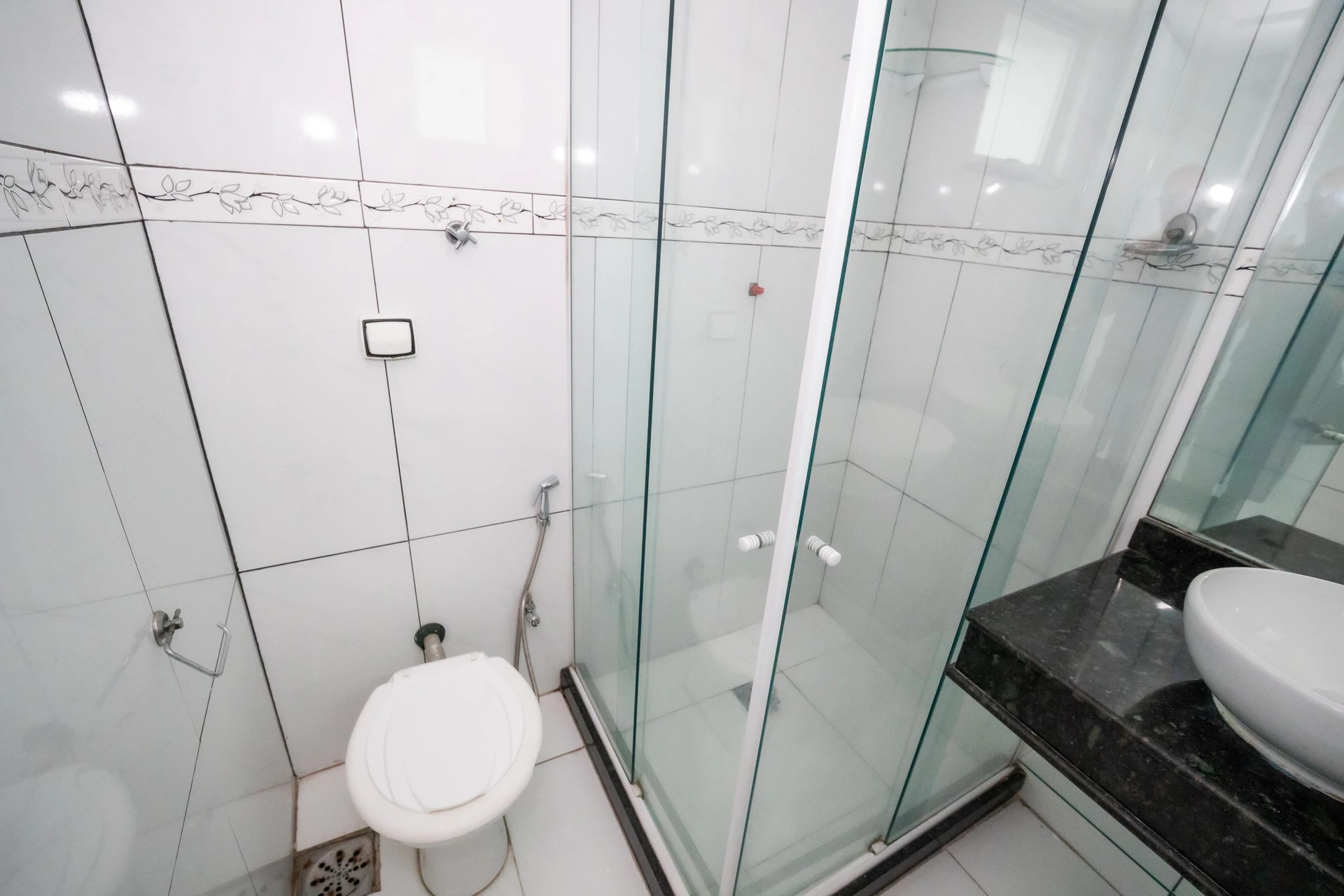 House, 70 m², with a glass-enclosed balcony — photo 6