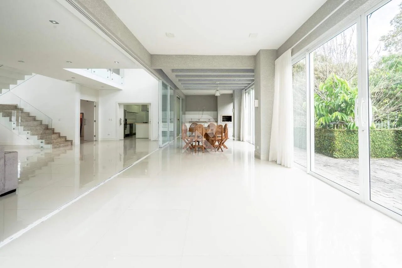 Furnished house with 4 en-suite rooms and 709 m² — photo 11