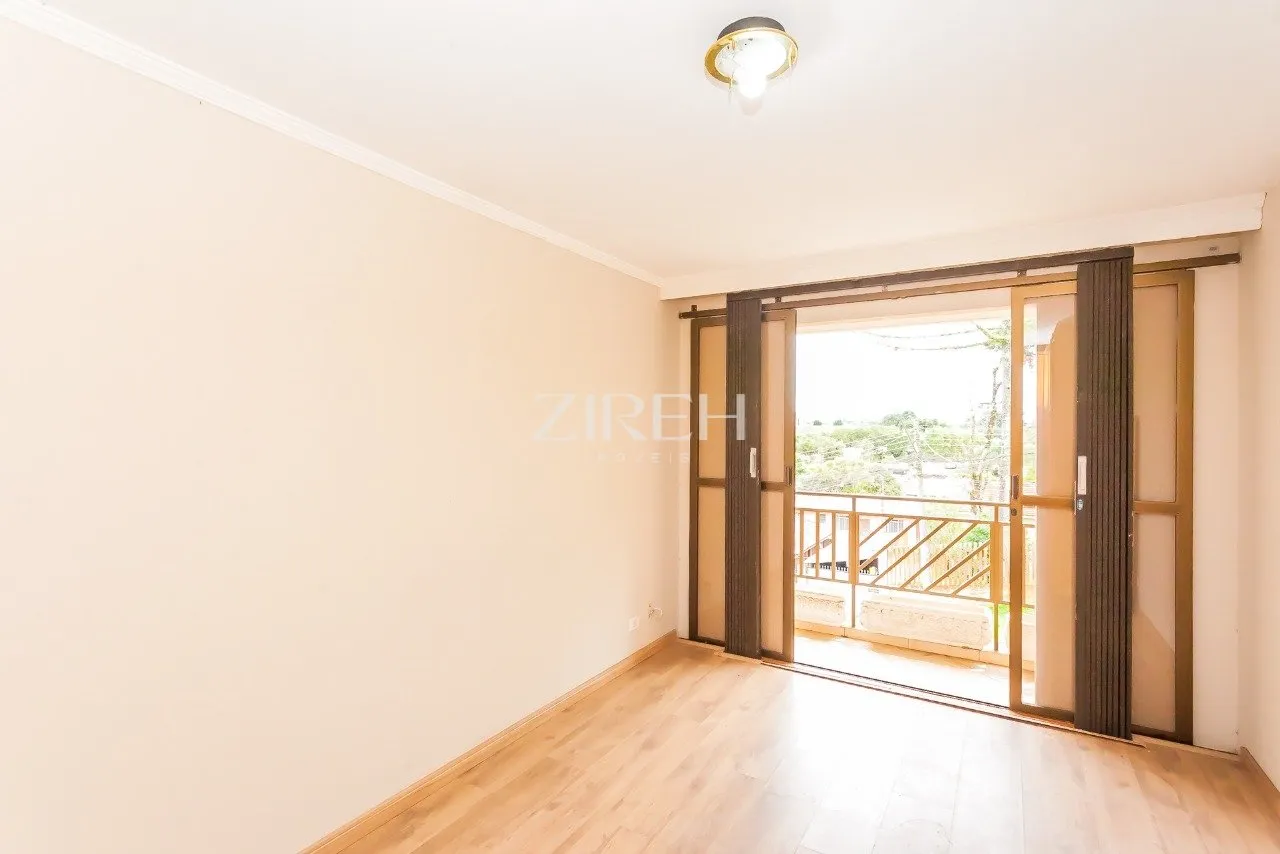 House, 145 m², with wood or laminate floors — photo 4