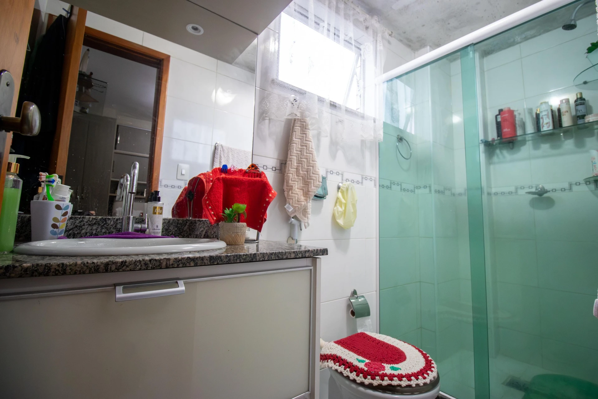 4-bedroom apartment with a balcony and 1 suite — photo 19