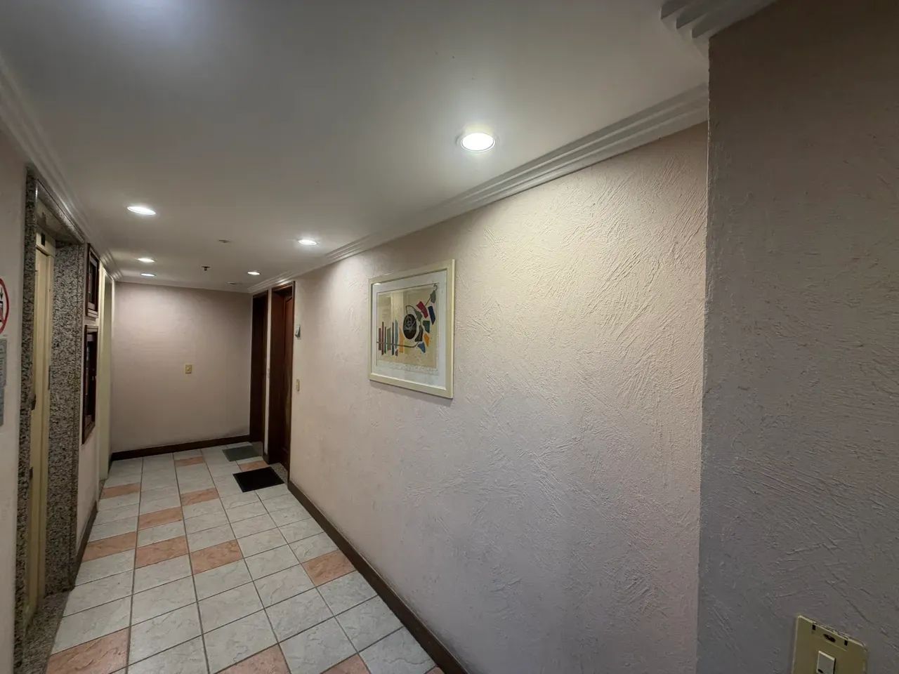 2-bedroom apartment with a water view — photo 42
