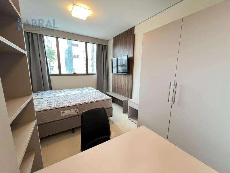 Studio de 23 m² com máquina de lavar e espaço de home office