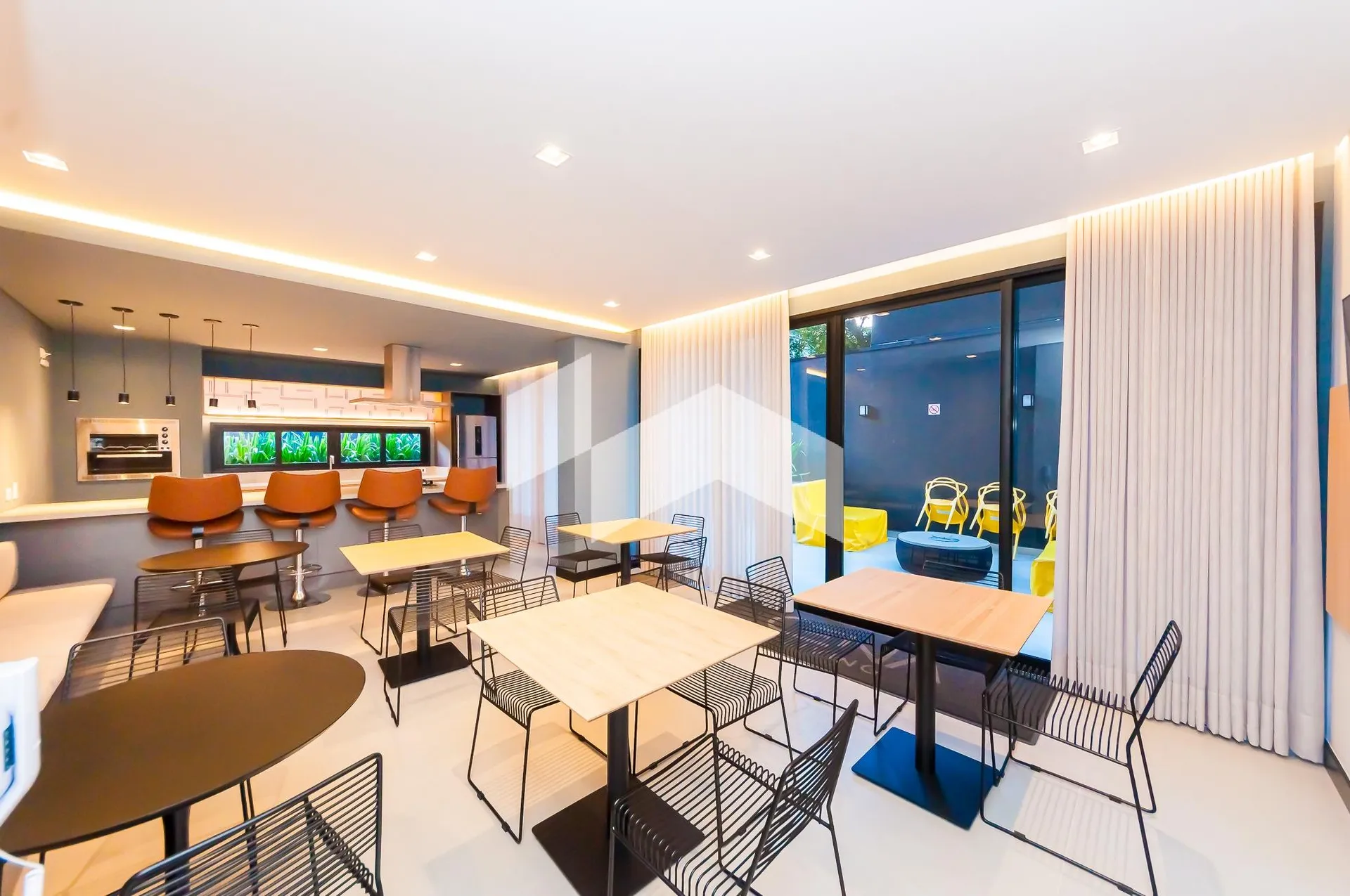 Furnished 26 m² apartment with 1 bedroom and private BBQ — photo 30