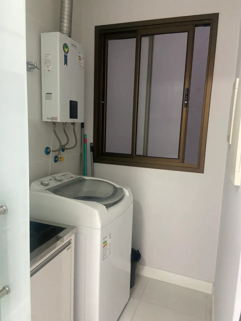 2-bedroom apartment in a building with a gym — photo 10