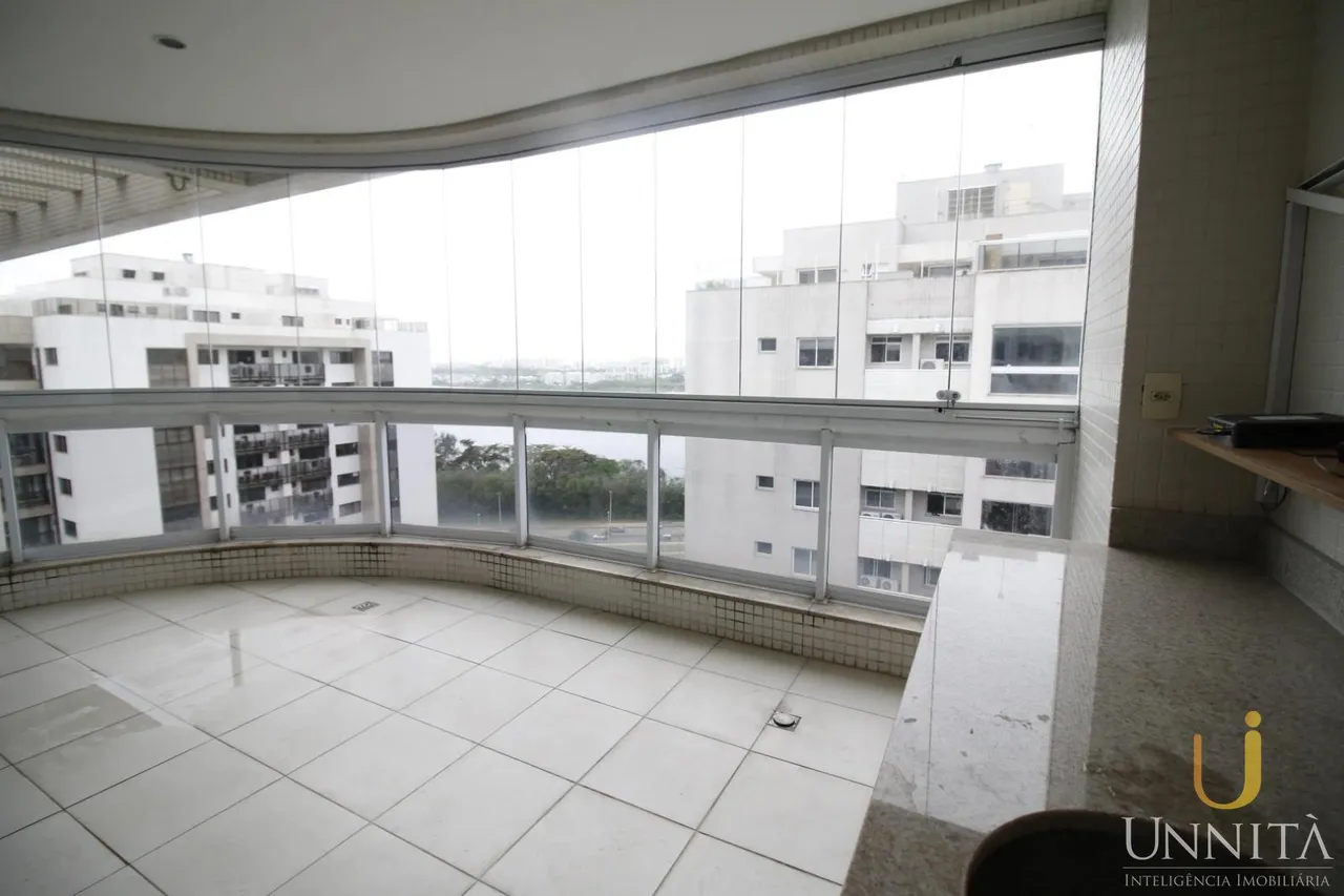 Apartamento sem mobília com 4 quartos e 3 banheiros — photo 20