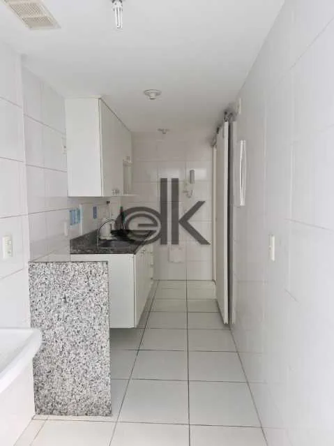 Apartment with 2 bedrooms, 3 bathrooms and a balcony — photo 20