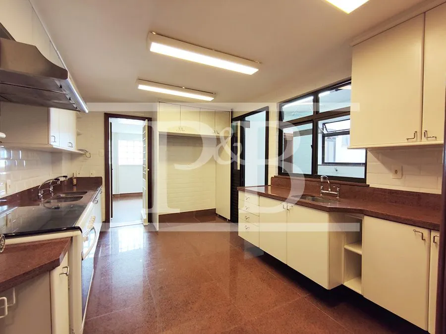 Apartamento com 4 dormitórios e closet tipo walk-in — photo 33