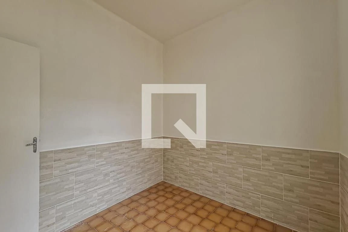 House with 3 bedrooms, 1 bathroom and 1 parking spot — photo 33