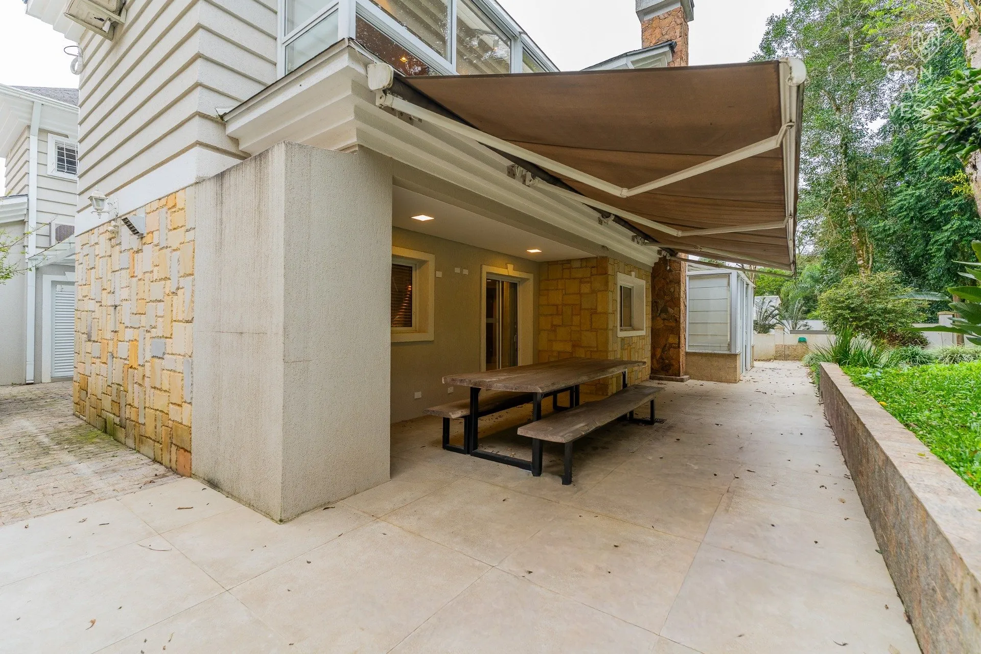 House with 4 bedrooms and 5 bathrooms, 5 parking spots — photo 24