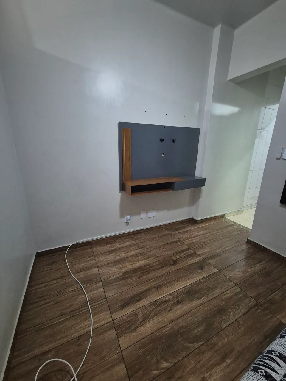1 quarto e piso de madeira ou laminado: apartamento de 32 m² — photo 11