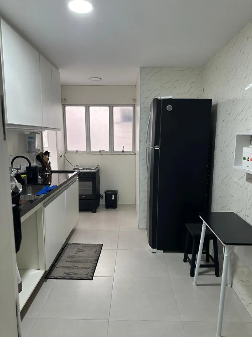Furnished apartment, 131 m², with a glass-enclosed balcony — photo 3