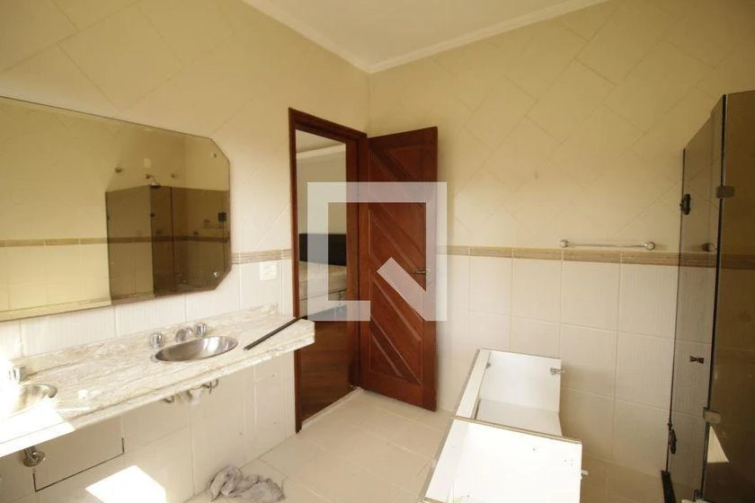 Casa de 700 m² com 3 quartos e 4 banheiros — photo 42