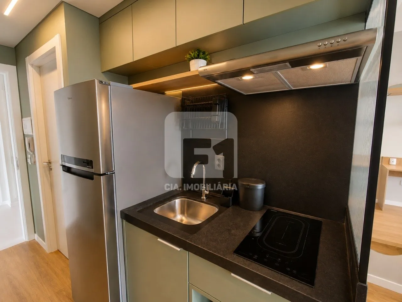 Furnished 21 m² studio with kitchenette and 1 bathroom — photo 10