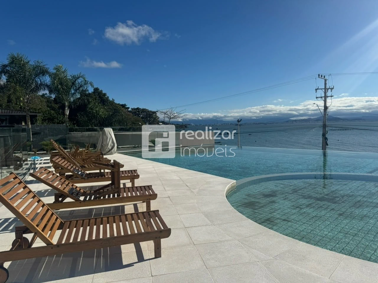 Private BBQ in a 3-bedroom apartment, 198 m² — photo 4