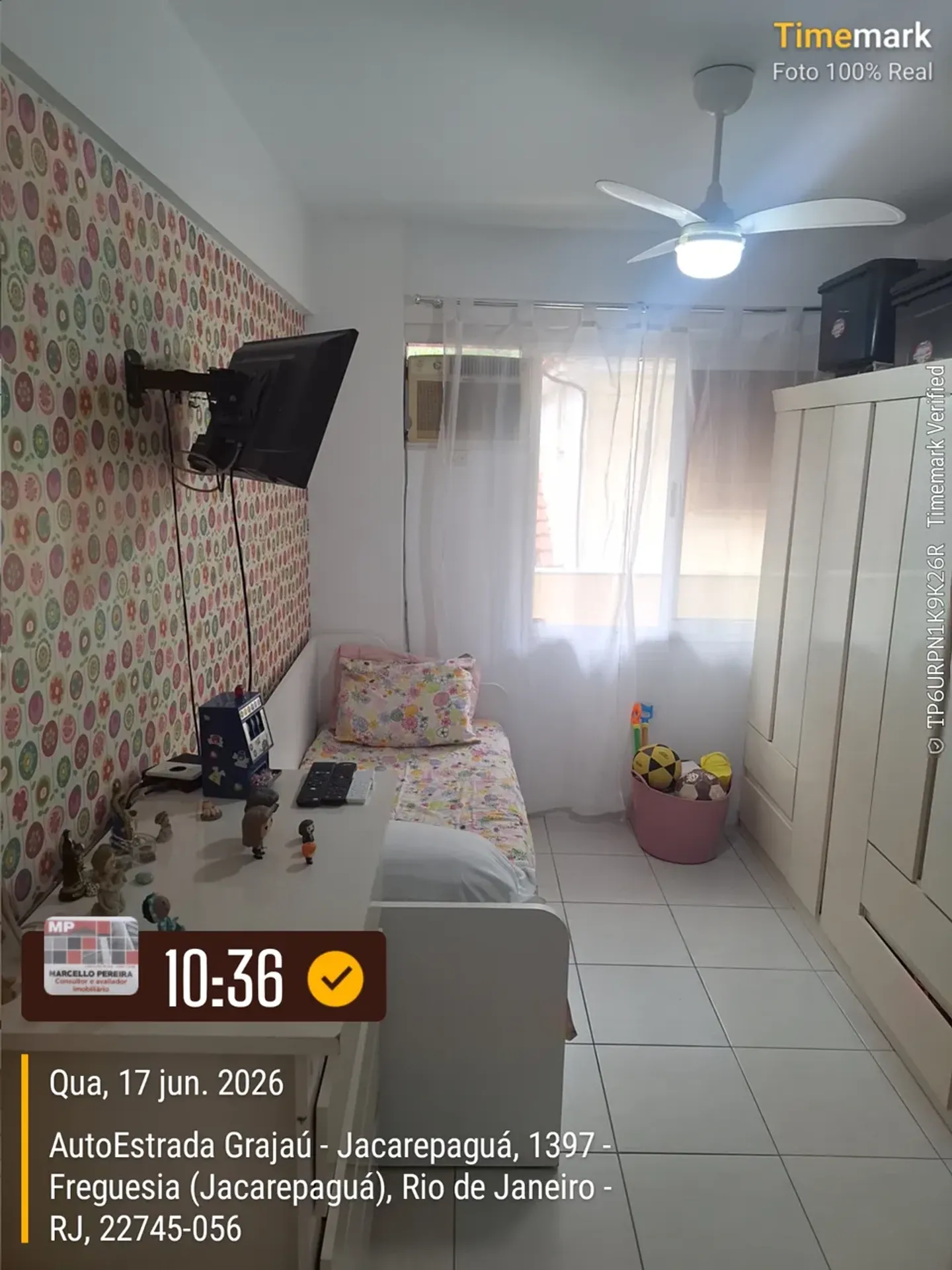 Furnished duplex penthouse with balcony and built-in grill — photo 40
