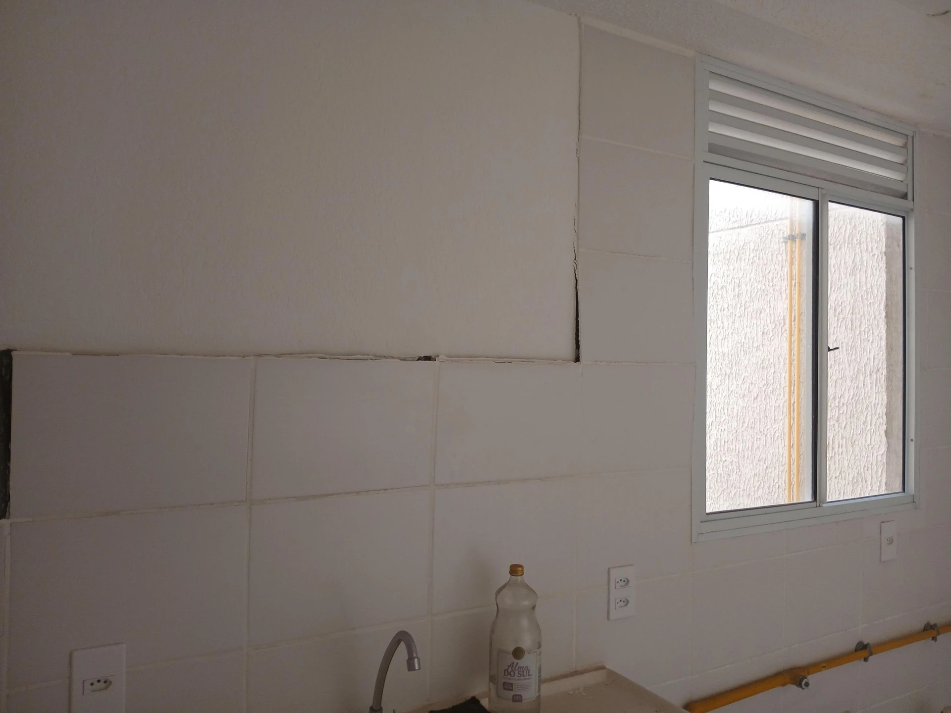 2-bedroom unfurnished apartment with separate gas kitchen — photo 9