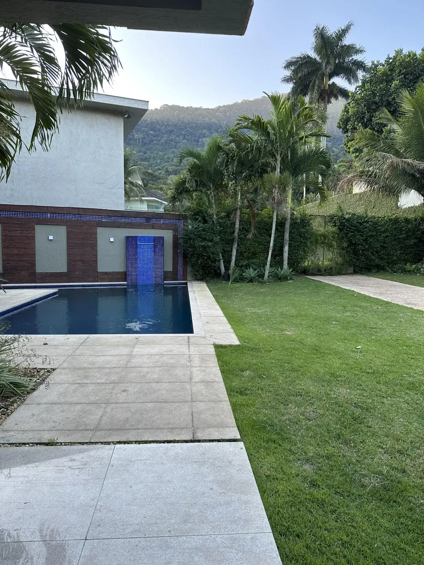 Condominium house with 4 bedrooms and 5 bathrooms — photo 5