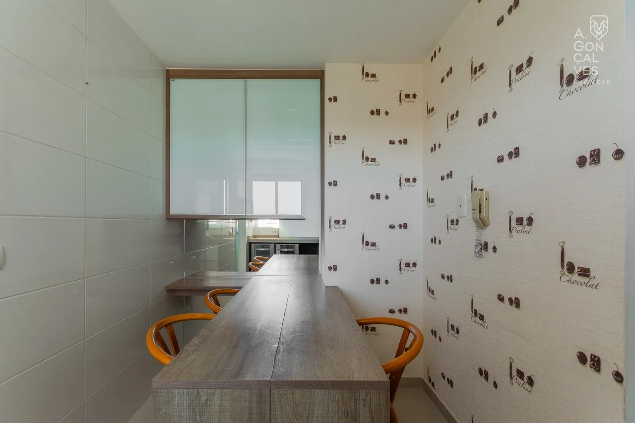 Furnished apartment with 3 bedrooms and open-plan kitchen — photo 19
