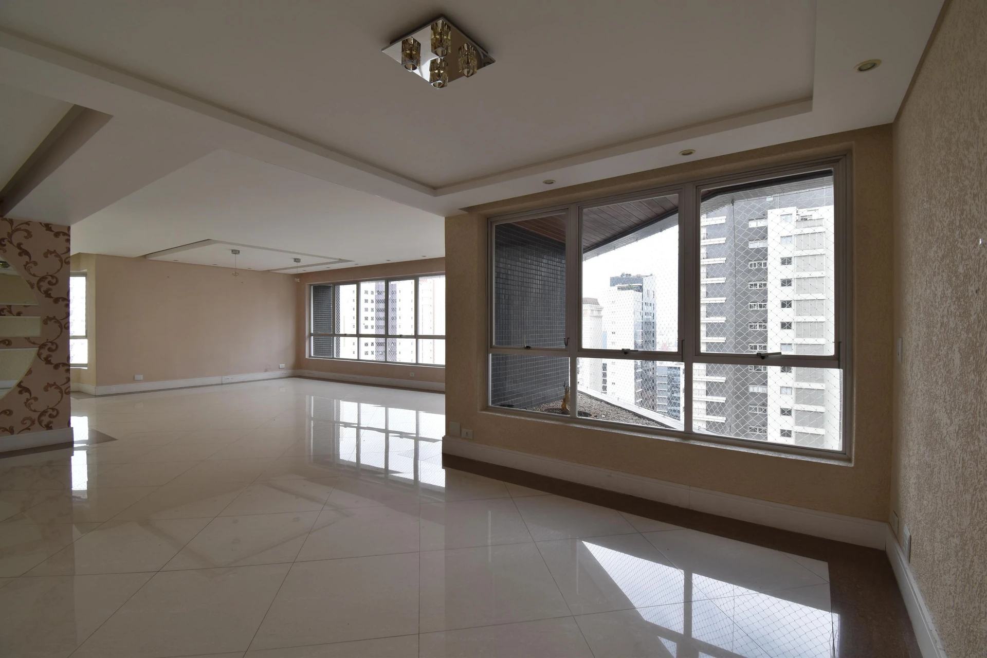 4-bedroom apartment with a jacuzzi — photo 7