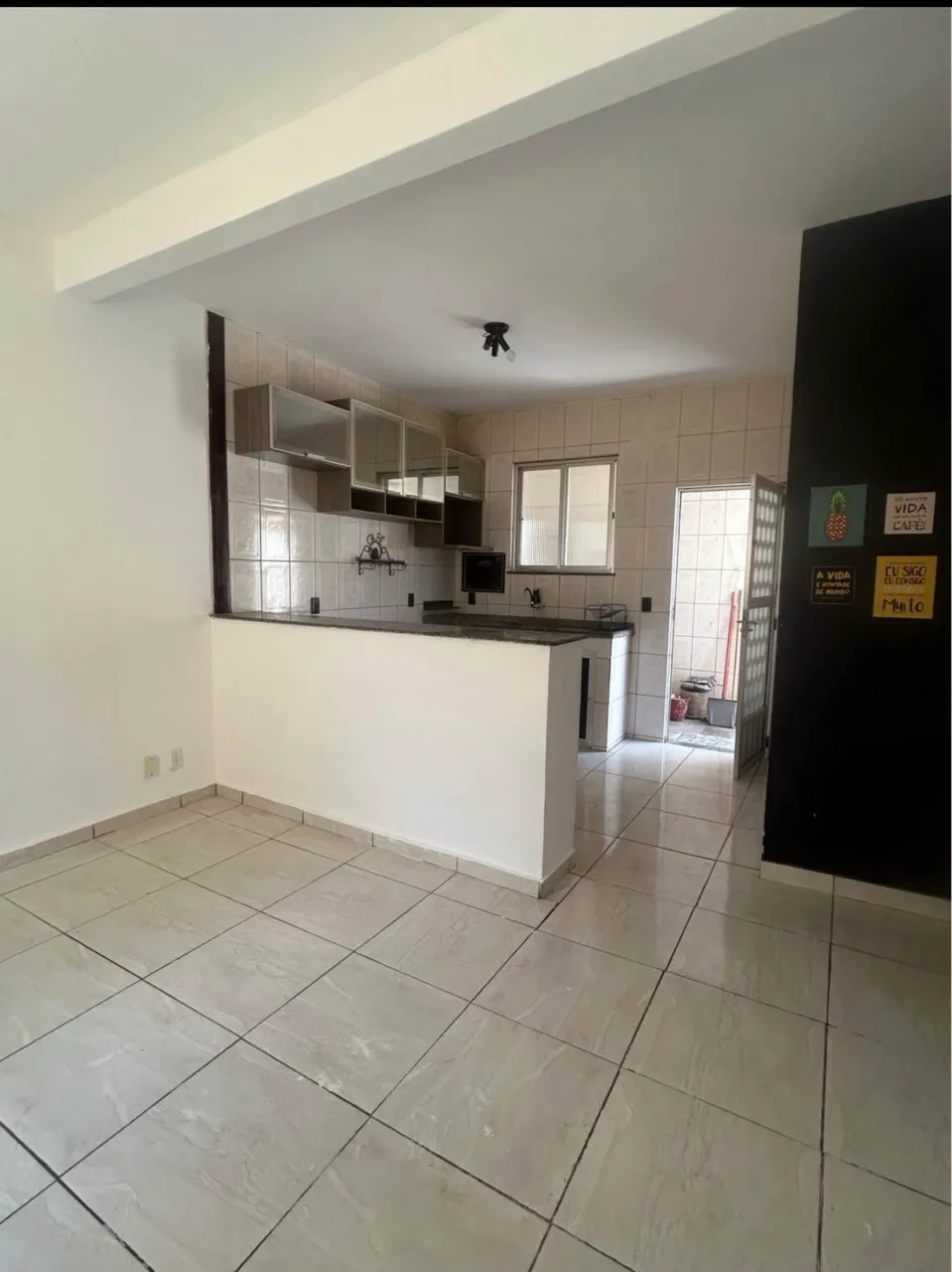 House with 2 bedrooms and 1 bathroom, fitted kitchenette