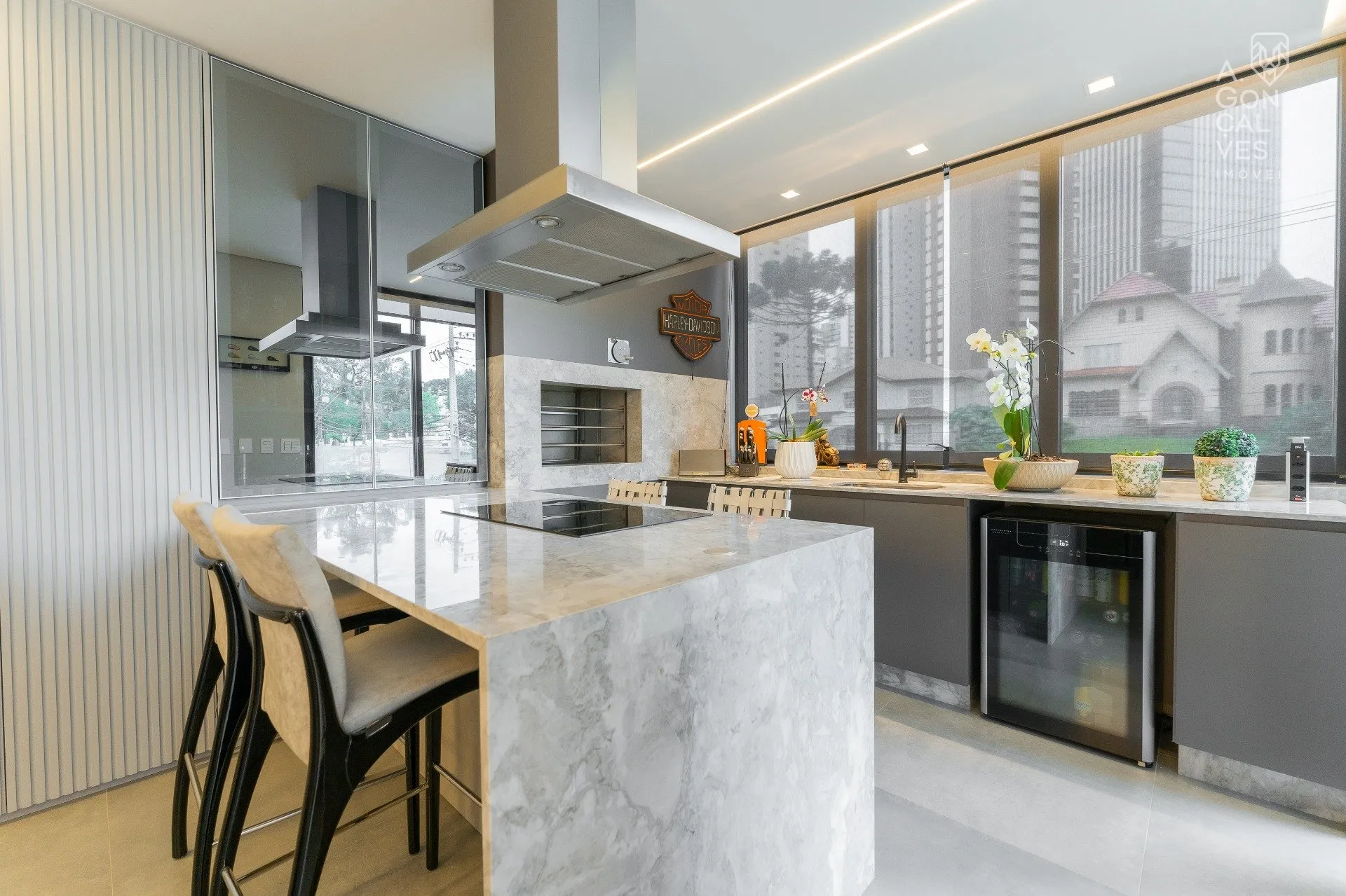 Furnished apartment with 3 bedrooms and open-plan kitchen — photo 11