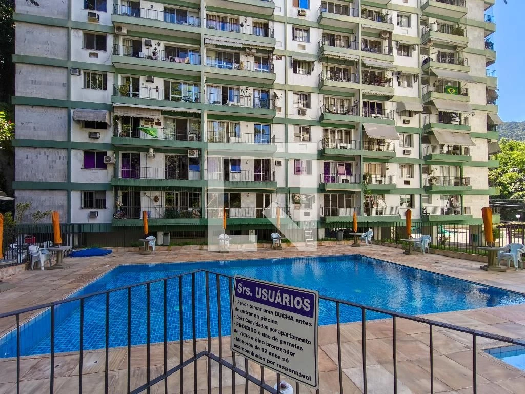 Furnished 4-bedroom apartment with balcony — photo 106