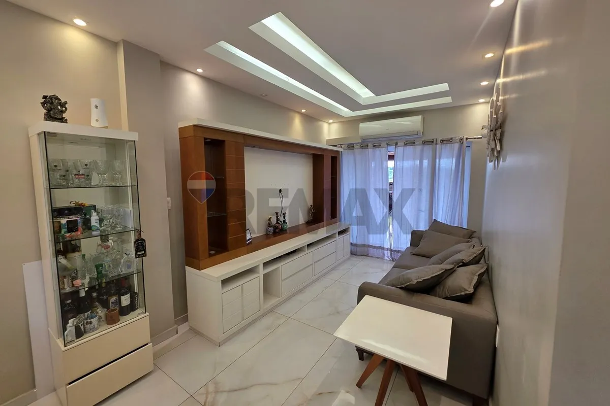 Balcony with a grill in a 3-bedroom house, 139 m² — photo 38