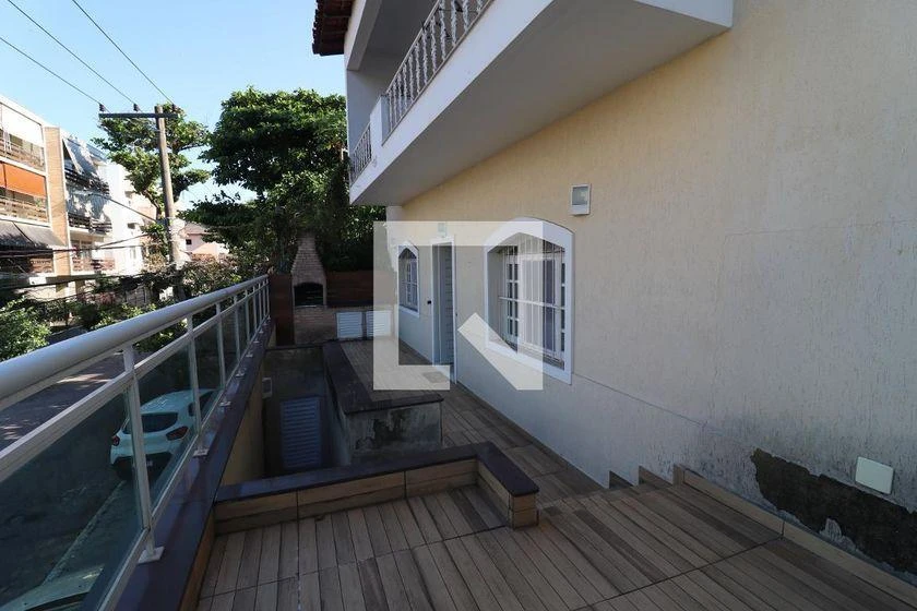 Furnished house with 3 bedrooms and private garden — photo 35