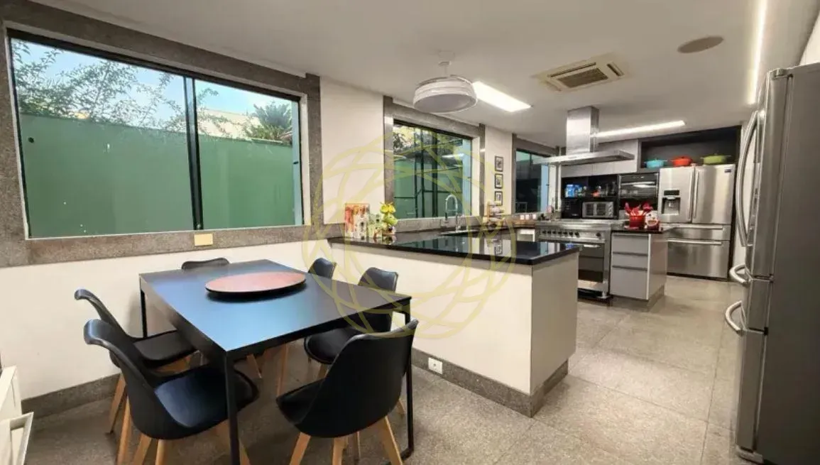 Casa para locação com 4 quartos e 5 banheiros — photo 22
