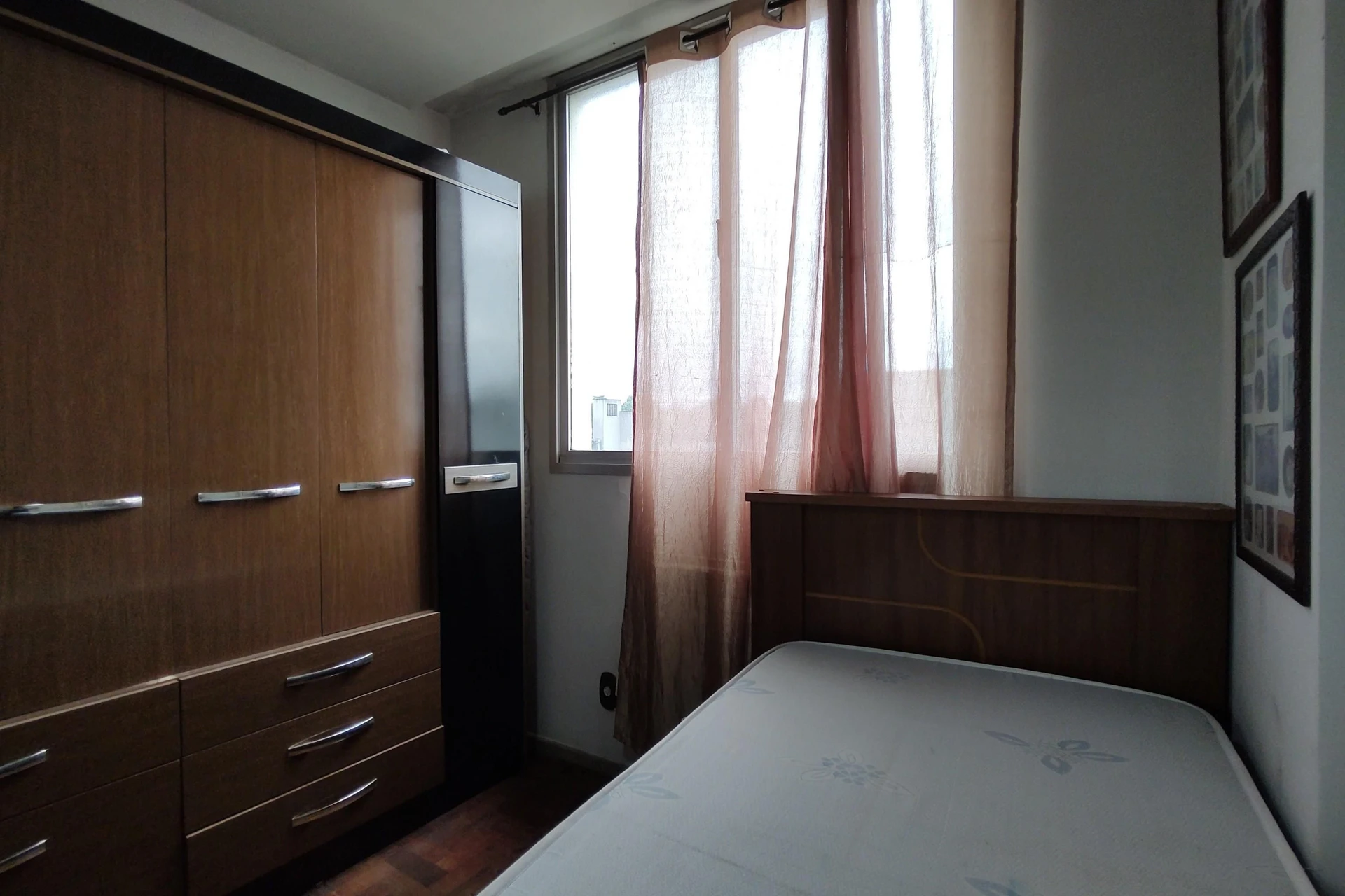 Furnished 2-bedroom apartment with a balcony — photo 29