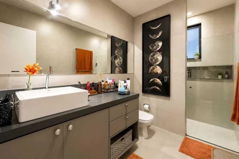 600 m² house with 5 en-suite bedrooms and an open kitchen — photo 7