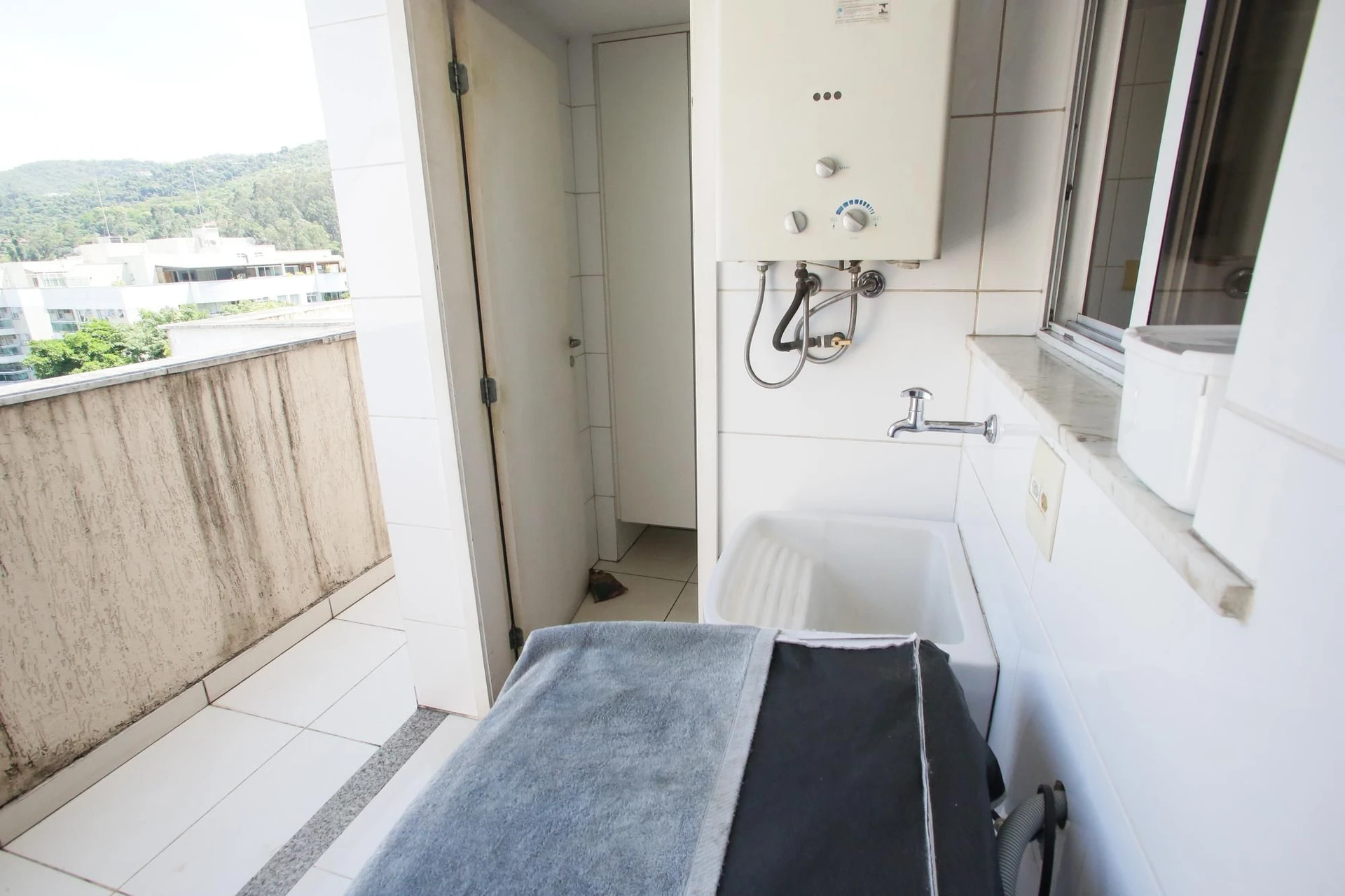 Apartamento mobiliado: 4 quartos, 4 banheiros e 2 vagas — photo 50