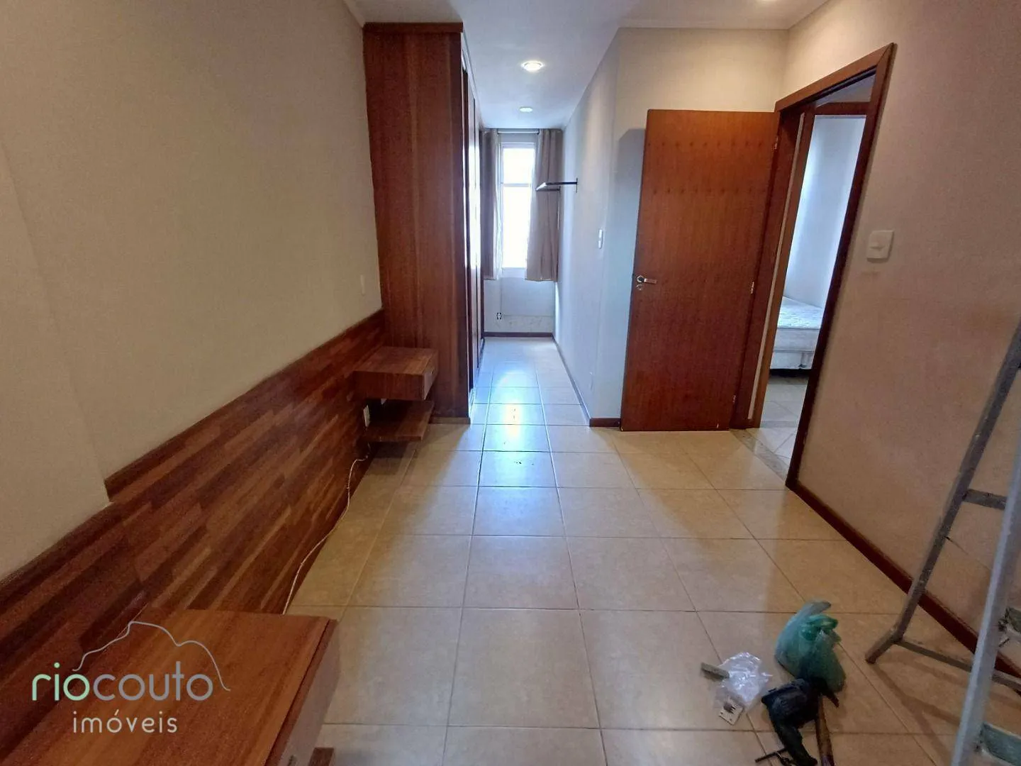 Apartment with 3 bedrooms and 2 bathrooms with a balcony — photo 28