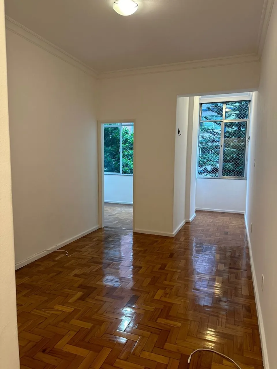 2-bedroom apartment with wood or laminate floors — photo 11