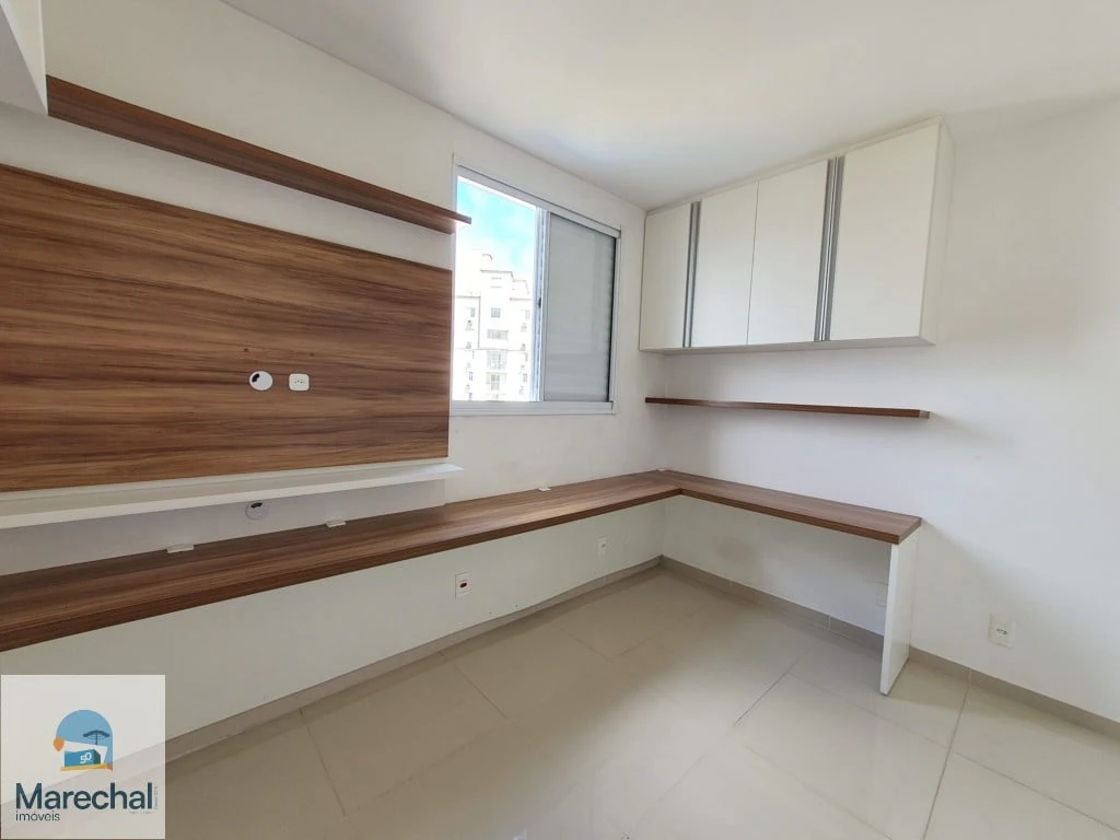 3-bedroom apartment in a building with a pool — photo 10