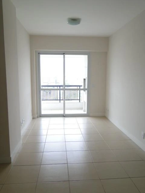Балкон с грилем и 2 спальни: квартира 69 м² — photo 11